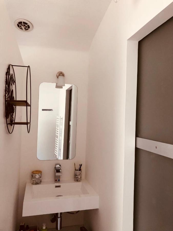 Maison Des Bourgades Saint-Julien-de-Peyrolas Ngoại thất bức ảnh
