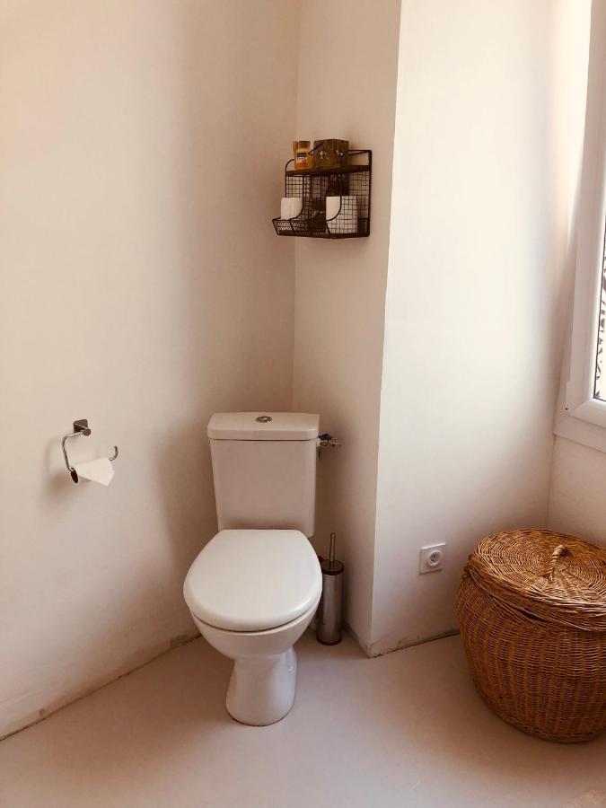Maison Des Bourgades Saint-Julien-de-Peyrolas Ngoại thất bức ảnh