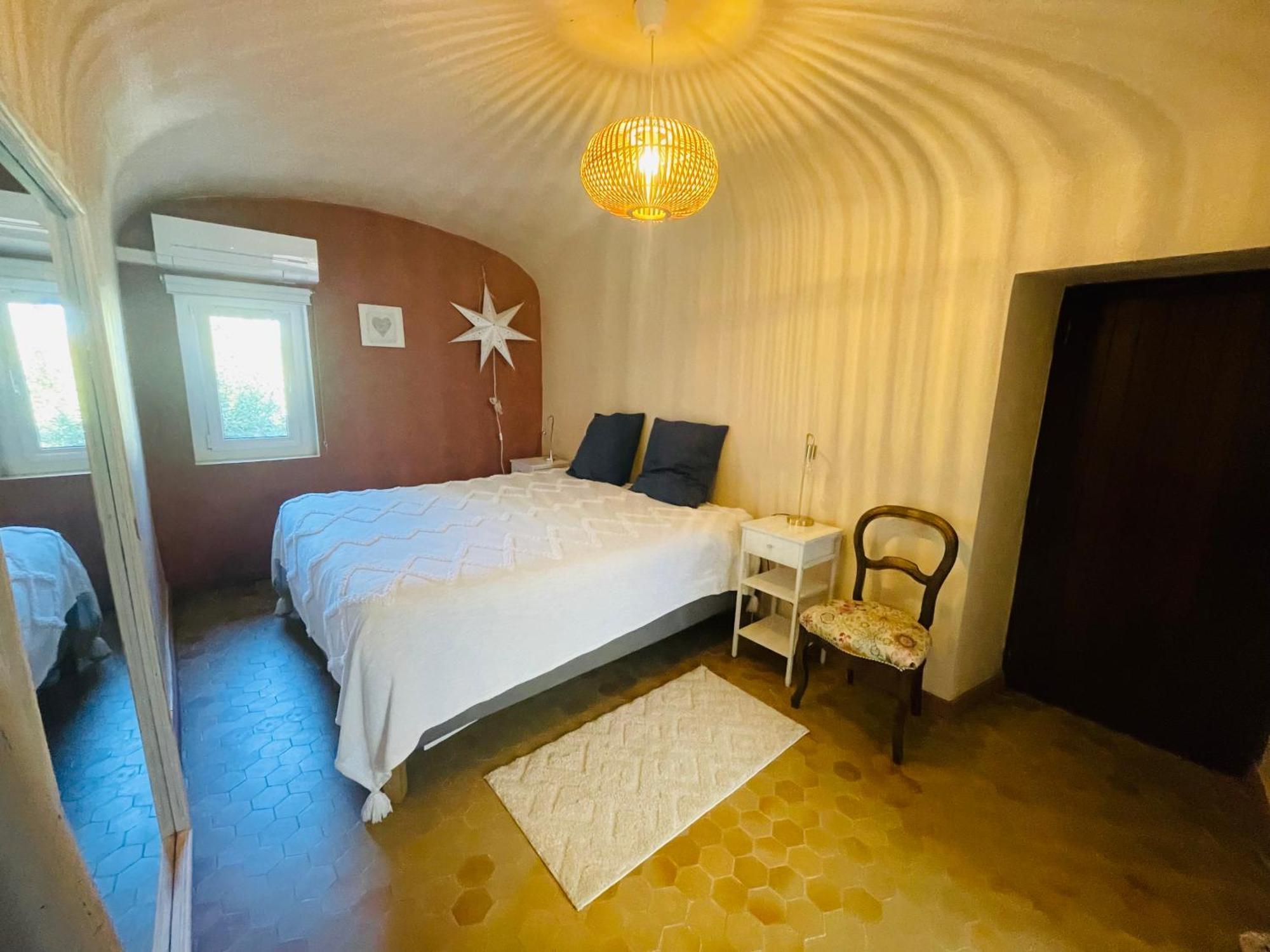 Maison Des Bourgades Saint-Julien-de-Peyrolas Ngoại thất bức ảnh